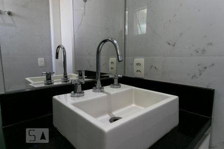Apartamento para alugar com 85m², 3 quartos e 2 vagasBanheiro da Suíte