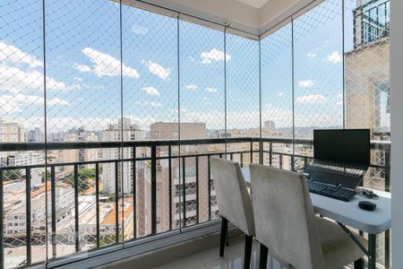 Apartamento para alugar com 85m², 3 quartos e 2 vagasSuíte - Varanda