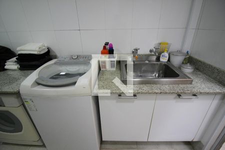 Casa à venda com 400m², 4 quartos e 5 vagasÁrea de Serviço