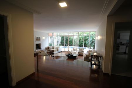 Sala de casa à venda com 4 quartos, 400m² em Jardim Marajoara, São Paulo