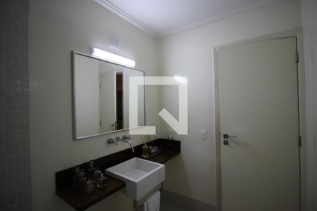 Casa à venda com 400m², 4 quartos e 5 vagasBanheiro