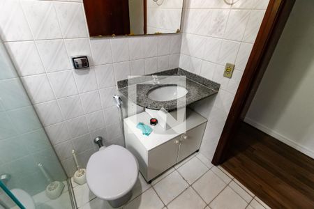 Casa à venda com 240m², 3 quartos e 2 vagasBanheiro Corredor