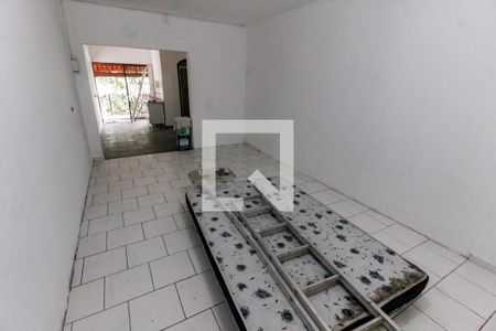 Casa à venda com 240m², 3 quartos e 2 vagasEdícula