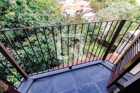 Casa à venda com 240m², 3 quartos e 2 vagasVaranda - Quarto 2