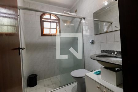 Casa à venda com 240m², 3 quartos e 2 vagasBanheiro Corredor