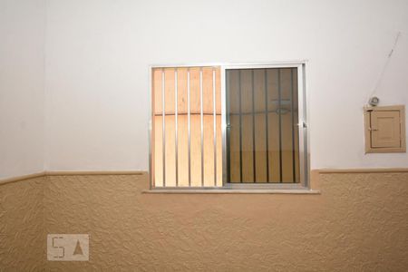 Sala de apartamento para alugar com 1 quarto, 35m² em Vila Kosmos, Rio de Janeiro