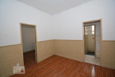 Sala de apartamento para alugar com 1 quarto, 35m² em Vila Kosmos, Rio de Janeiro