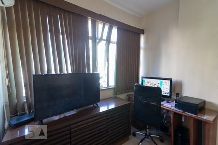 Apartamento à venda com 120m², 3 quartos e sem vagaSala