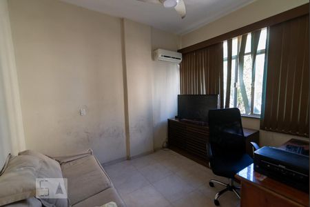 Apartamento à venda com 120m², 3 quartos e sem vagaSala