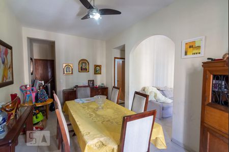 Apartamento à venda com 120m², 3 quartos e sem vagaSala