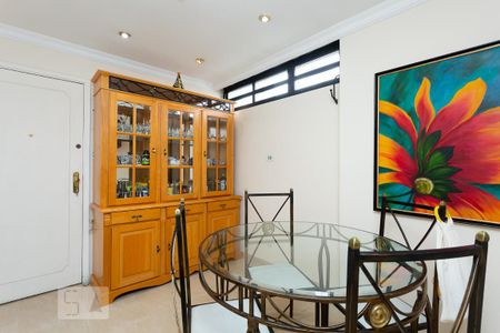 Apartamento à venda com 200m², 4 quartos e 2 vagasCopa