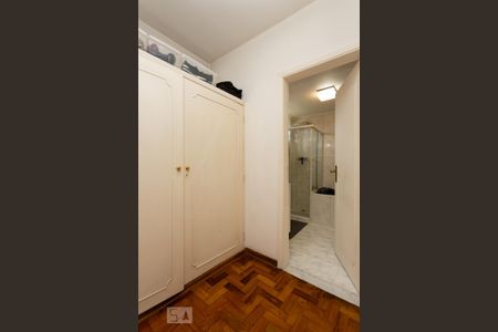 Apartamento à venda com 200m², 4 quartos e 2 vagasCloset