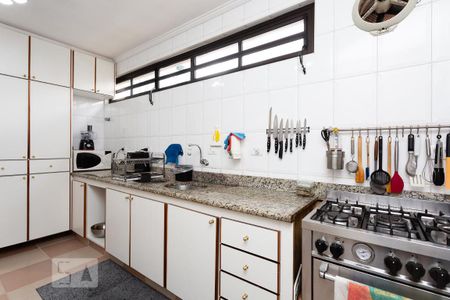 Apartamento à venda com 200m², 4 quartos e 2 vagasCozinha