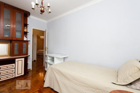 Apartamento à venda com 200m², 4 quartos e 2 vagasQuarto 2