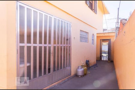 Casa à venda com 146m², 3 quartos e 2 vagasQuintal