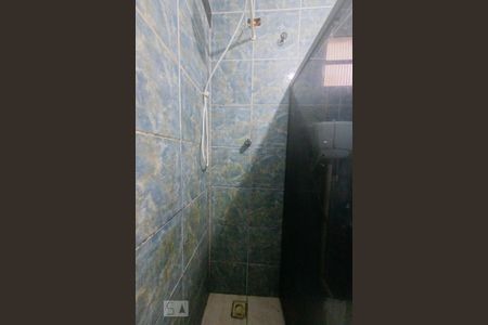 Banheiro de casa para alugar com 2 quartos, 50m² em Acupe de Brotas, Salvador