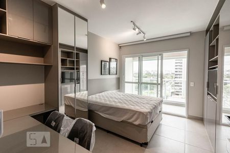 Sala de kitnet/studio para alugar com 1 quarto, 30m² em Moema, São Paulo