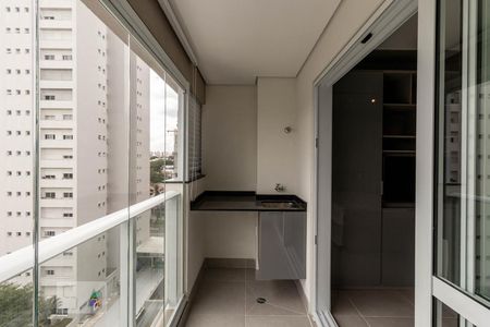 Varanda de kitnet/studio para alugar com 1 quarto, 30m² em Moema, São Paulo