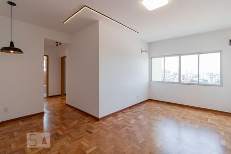 Sala de apartamento para alugar com 3 quartos, 75m² em Mirandópolis, São Paulo