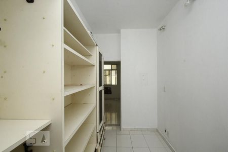 Apartamento à venda com 210m², 3 quartos e 1 vagaCloset