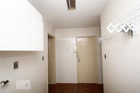 Apartamento à venda com 210m², 3 quartos e 1 vagaÁrea de Serviço