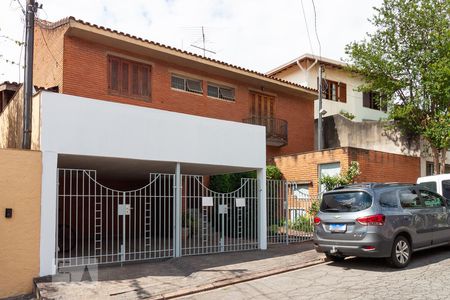 Casa à venda com 280m², 3 quartos e 2 vagasFachada