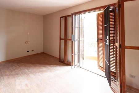 Casa à venda com 280m², 3 quartos e 2 vagasSuíte
