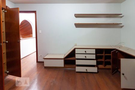 Casa à venda com 280m², 3 quartos e 2 vagasQuarto 2