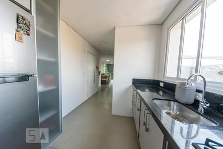 Apartamento à venda com 105m², 2 quartos e 2 vagasCozinha e Área de Serviço