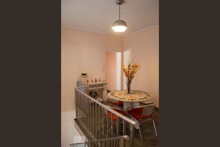 Casa à venda com 302m², 3 quartos e 6 vagasHALL