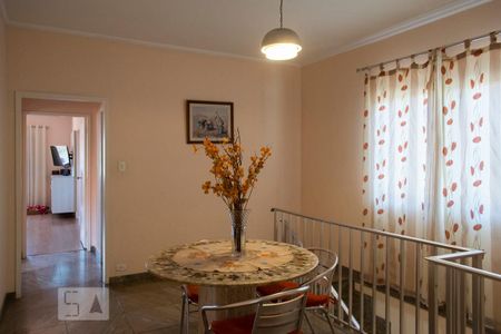 Casa à venda com 302m², 3 quartos e 6 vagasHALL