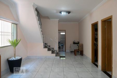 Casa à venda com 302m², 3 quartos e 6 vagasSALÃO INFERIOR