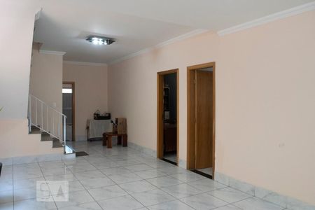 Casa à venda com 302m², 3 quartos e 6 vagasSALÃO INFERIOR