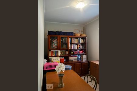 Casa à venda com 302m², 3 quartos e 6 vagasESCRITÓRIO