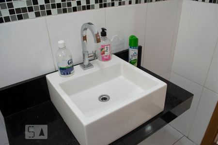 Casa à venda com 302m², 3 quartos e 6 vagasBANHEIRO