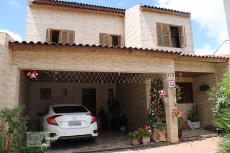Casa à venda com 163m², 4 quartos e 2 vagasFachada