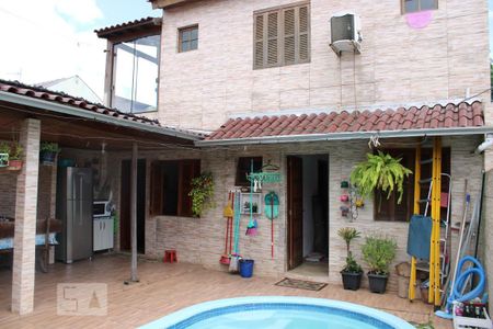 Casa à venda com 163m², 4 quartos e 2 vagasQuintal