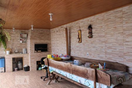 Casa à venda com 163m², 4 quartos e 2 vagasChurrasqueira