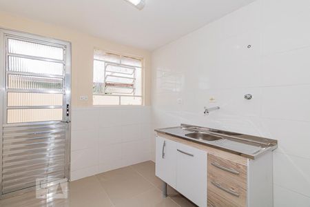 Casa à venda com 100m², 2 quartos e sem vaga Casa à venda com 100m², 2 quartos e sem vagaCozinha