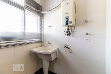 Apartamento à venda com 118m², 3 quartos e 1 vaga Apartamento à venda com 118m², 3 quartos e 1 vagaÁrea de serviço