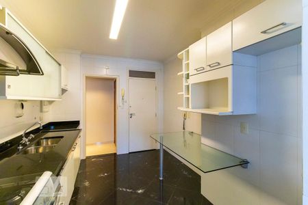 Apartamento à venda com 118m², 3 quartos e 1 vaga Apartamento à venda com 118m², 3 quartos e 1 vagaCozinha