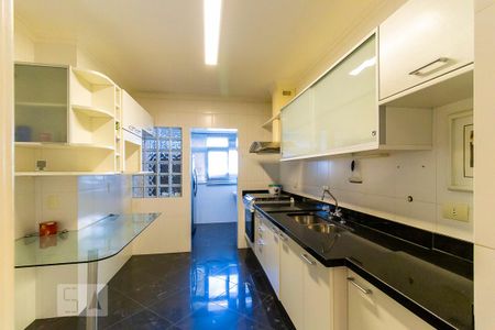Apartamento à venda com 118m², 3 quartos e 1 vaga Apartamento à venda com 118m², 3 quartos e 1 vagaCozinha