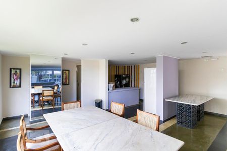 Apartamento à venda com 118m², 3 quartos e 1 vaga Apartamento à venda com 118m², 3 quartos e 1 vagaÁrea comum - Salão de festas