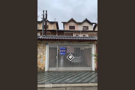 Casa à venda com 200m², 3 quartos e 4 vagasFachada
