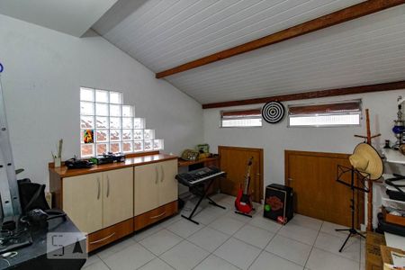 Casa à venda com 200m², 3 quartos e 4 vagas Casa à venda com 200m², 3 quartos e 4 vagasQuarto 3
