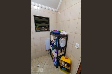 Casa à venda com 200m², 3 quartos e 4 vagas Casa à venda com 200m², 3 quartos e 4 vagasBanheiro de Serviço