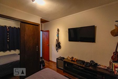 Casa à venda com 200m², 3 quartos e 4 vagas Casa à venda com 200m², 3 quartos e 4 vagasQuarto 2