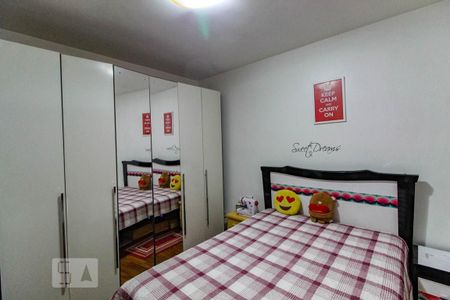 Casa à venda com 200m², 3 quartos e 4 vagas Casa à venda com 200m², 3 quartos e 4 vagasQuarto 1