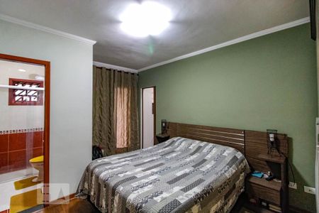 Casa à venda com 200m², 3 quartos e 4 vagas Casa à venda com 200m², 3 quartos e 4 vagasSuíte