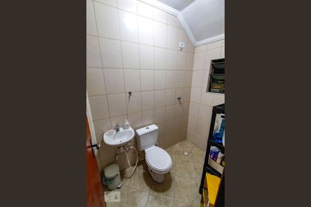Casa à venda com 200m², 3 quartos e 4 vagas Casa à venda com 200m², 3 quartos e 4 vagasBanheiro de Serviço